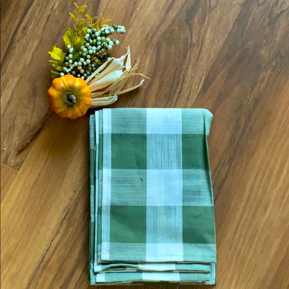 Celebrate‎ green checkered napkins table linens